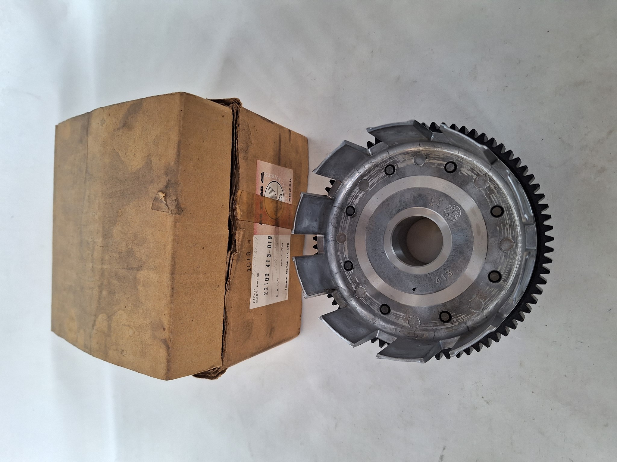 Bild von KUPPLUNGSKORB    22100-413-010  CB 400 T1 / T2